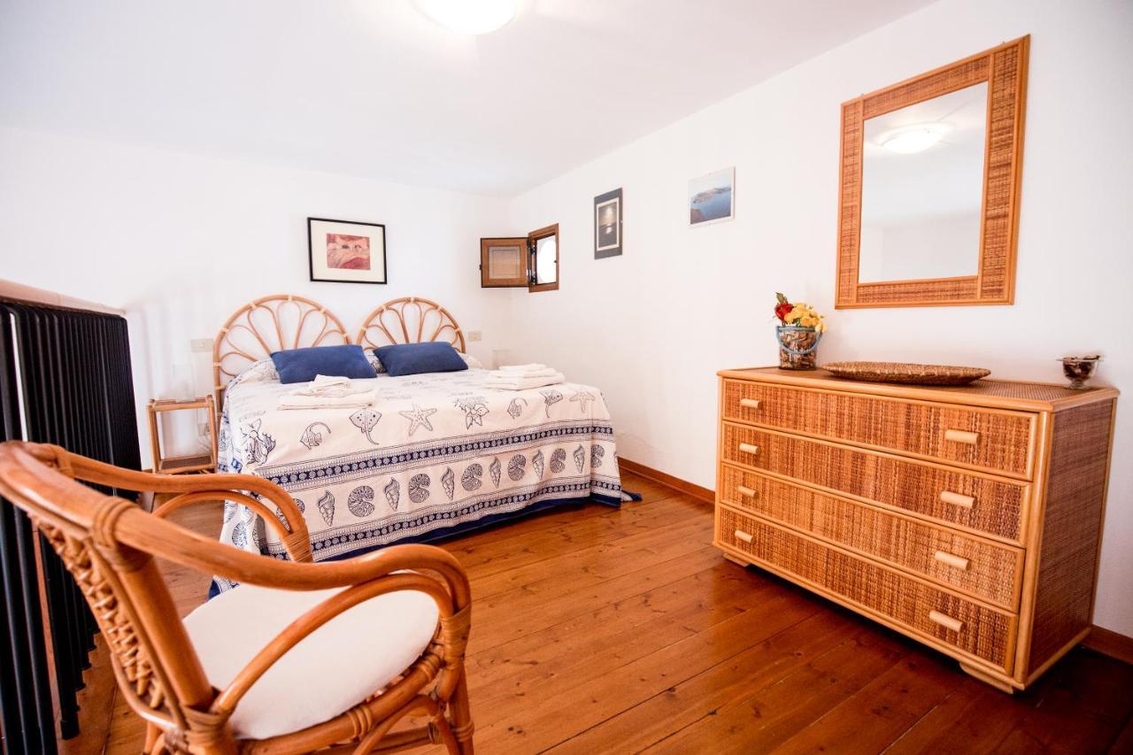 Casa Zu Peppino Apartment Липари Екстериор снимка